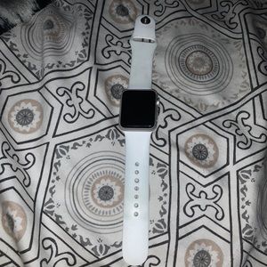Apple Watch series 1 (unlocked)